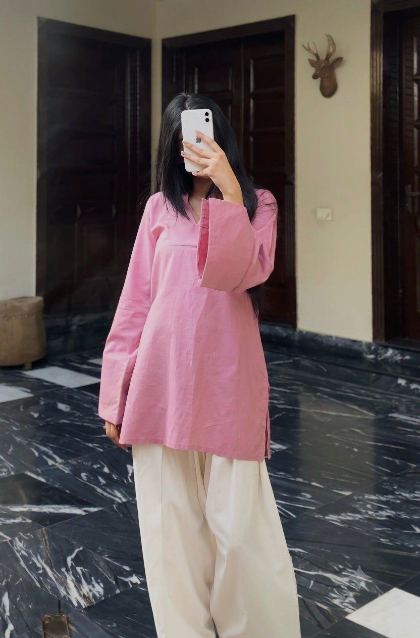 Gulabi Kurti